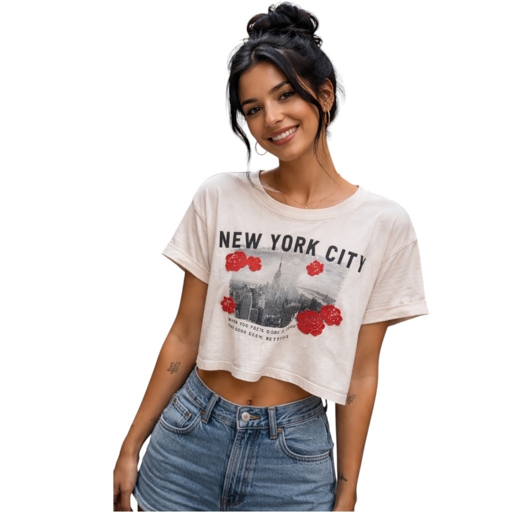 Vintage, Messy Bun, New York City Urban Nostalgia Cropped Tee Sz Small NWT